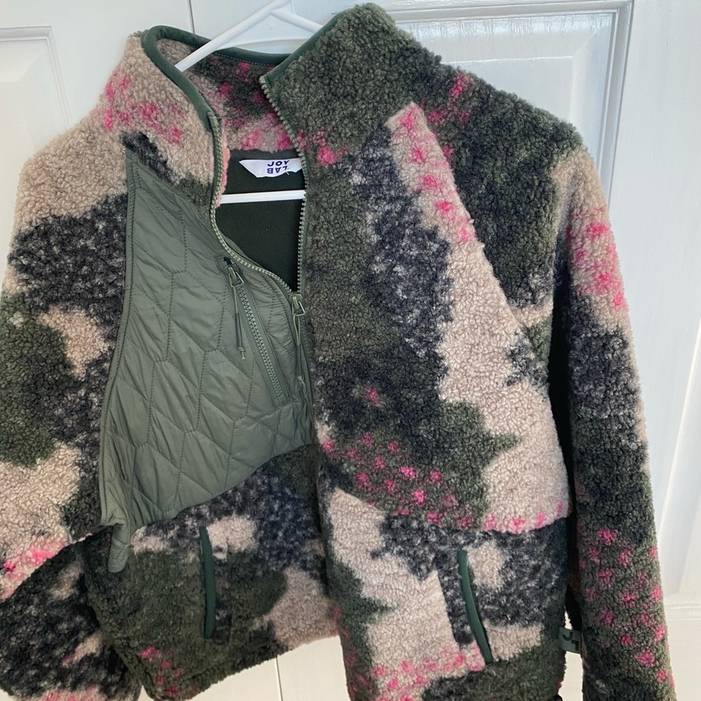 Joy Lab (Target) Sherpa.